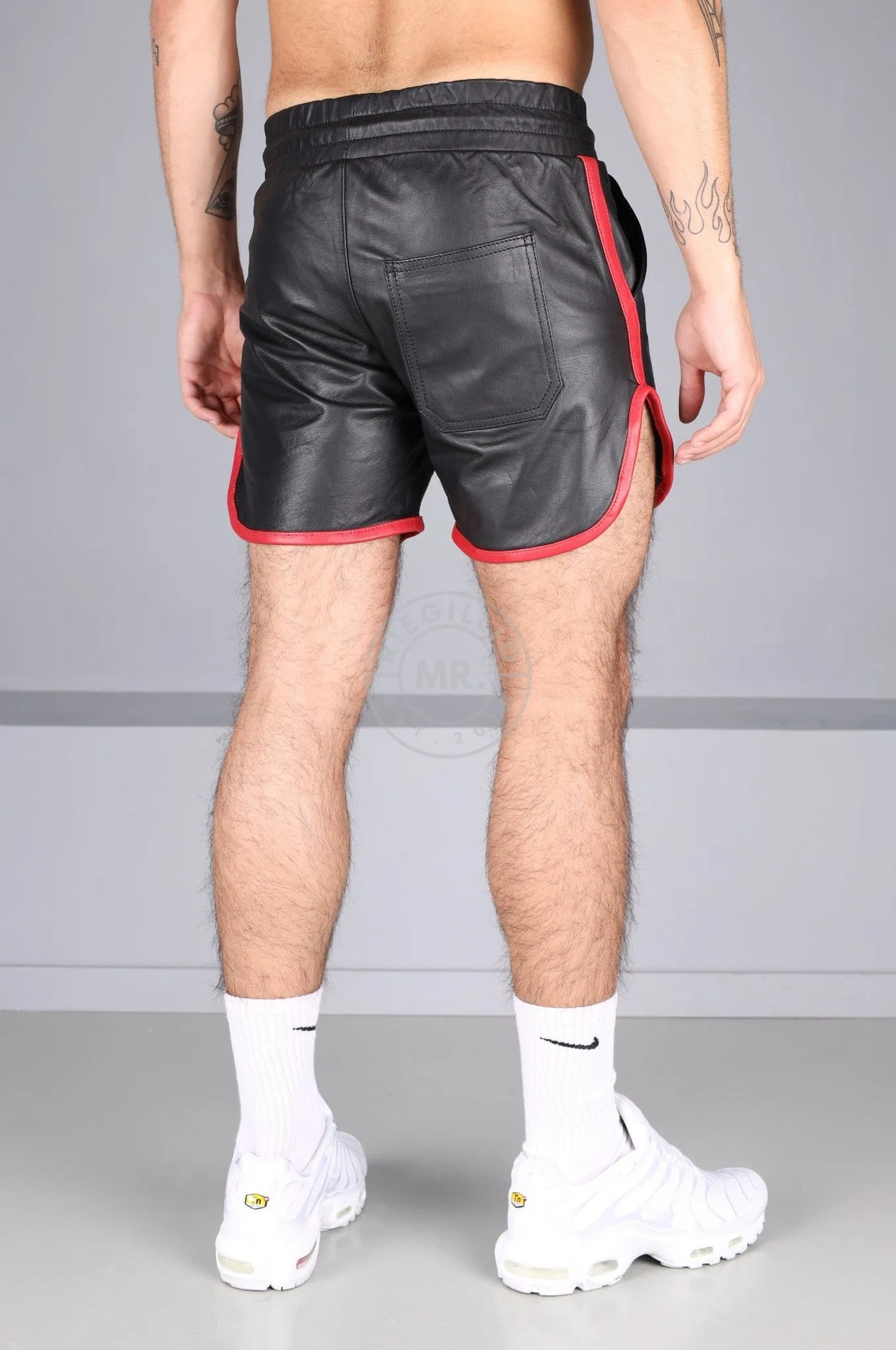 Berlin Black Leather Sport Short - Red Piping