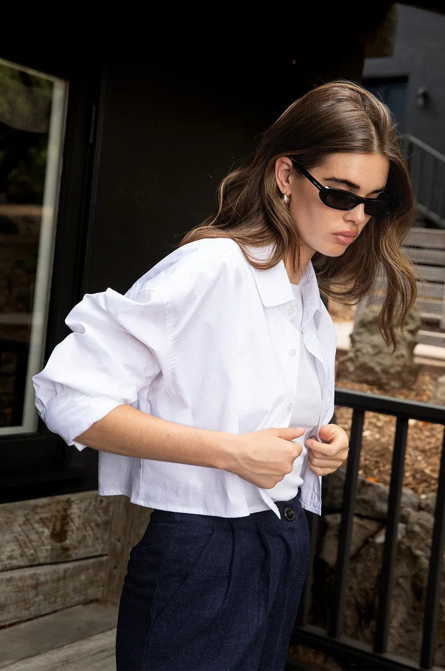 CROPPED BOXY BUTTON UP IN WHITE POPLIN