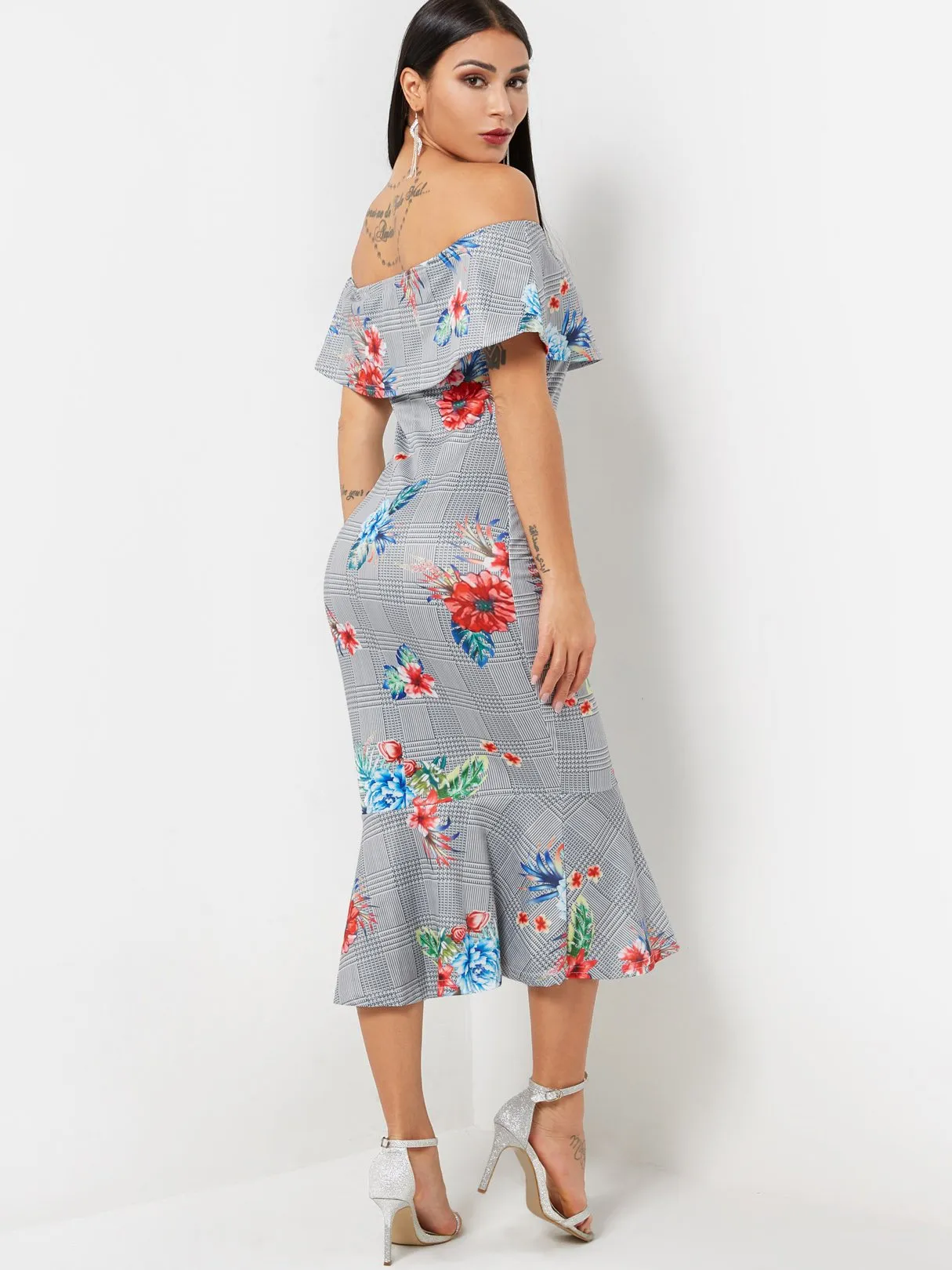 Wholesale Off The Shoulder Short Sleeve Floral Print Zip Back Flounced Hem Dresses